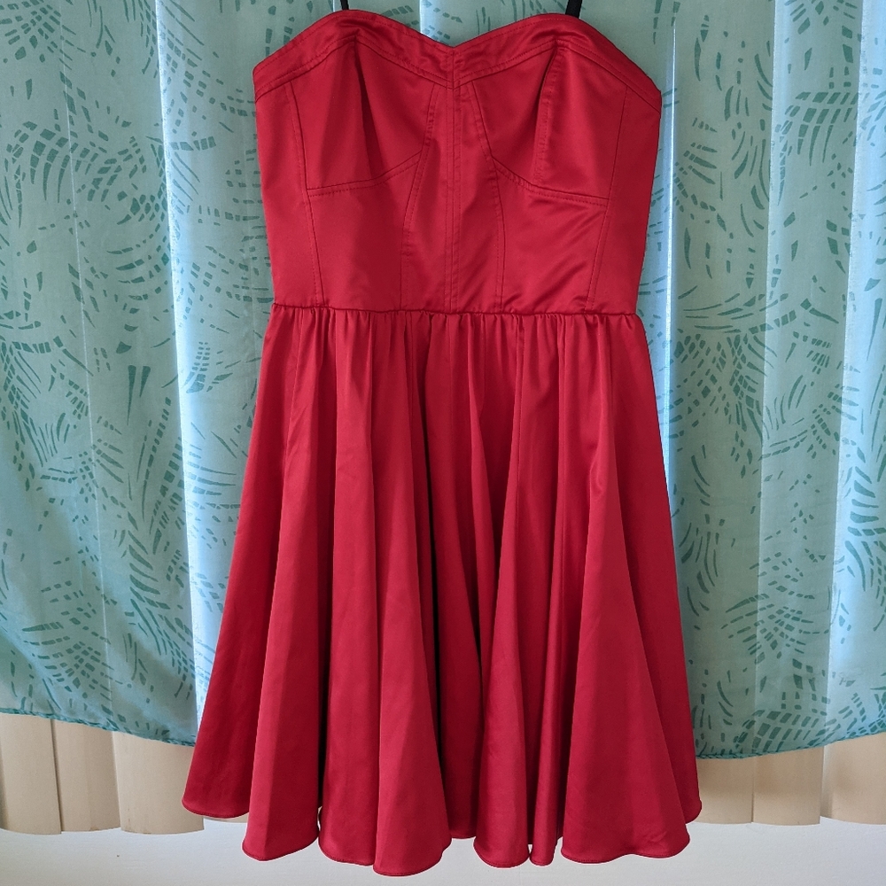 Guess red silk like strapless dress